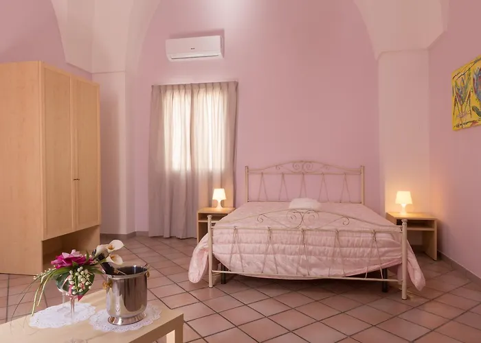 Le Dimore Dei Messapi 4* 乌真托